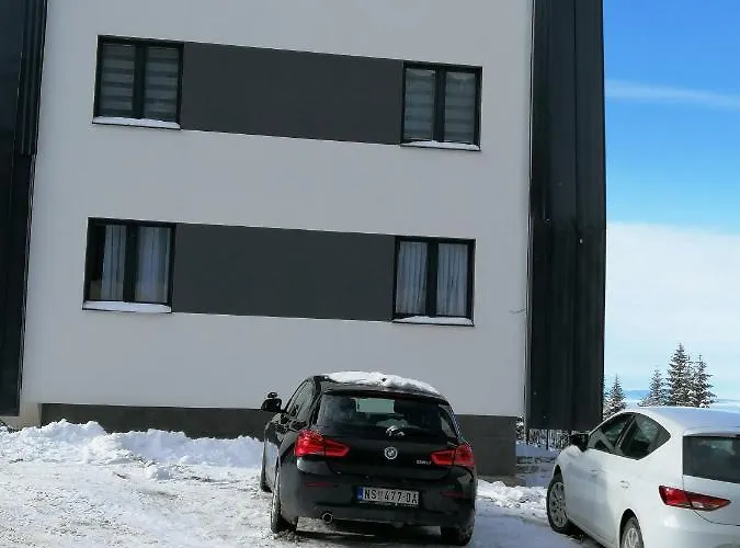 Apartment Doctor's House *